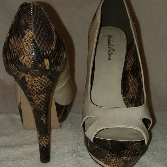 Michael Antonio Stiletto Heels - Picture 2 of 6